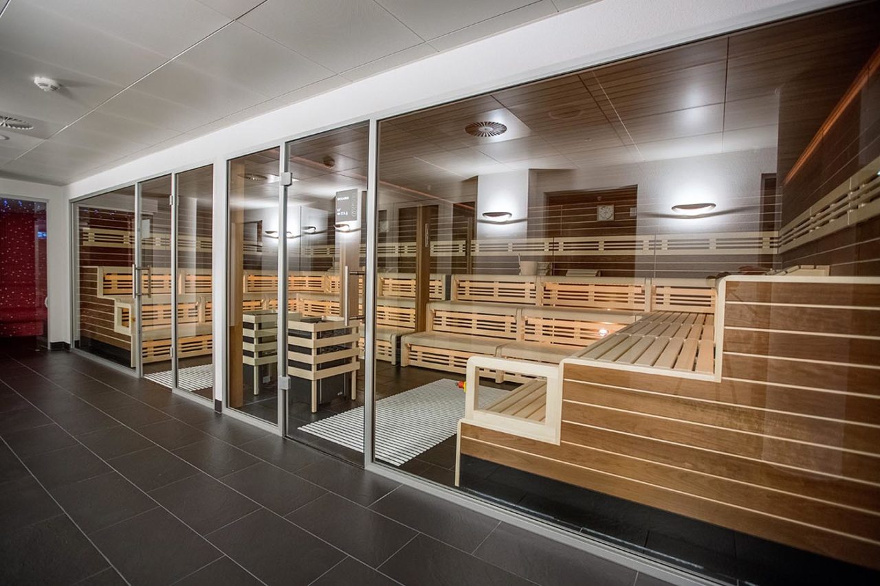 Sauna für Fitnessstudios Beratung + Planung + Bau corso